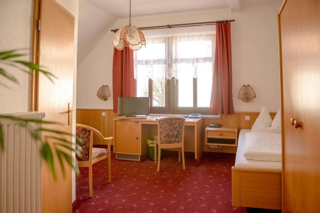 Hotel-Pension Heimburg บัดเอลสเตอร์ ภายนอก รูปภาพ